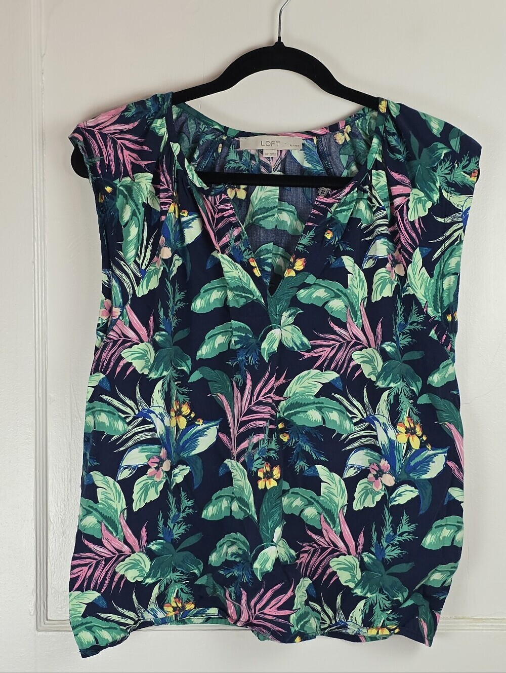 LOFT Black Tropical Blouse MP